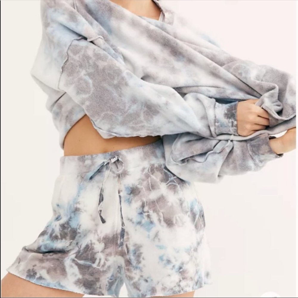 NWT Free People Kelly Washed Tie Dye shorts in Ocean- Shorts ONLY